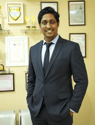 Dr. Muneeb Ahmed